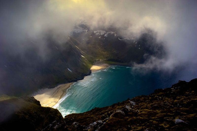 kvalvika og vestervika.jpg